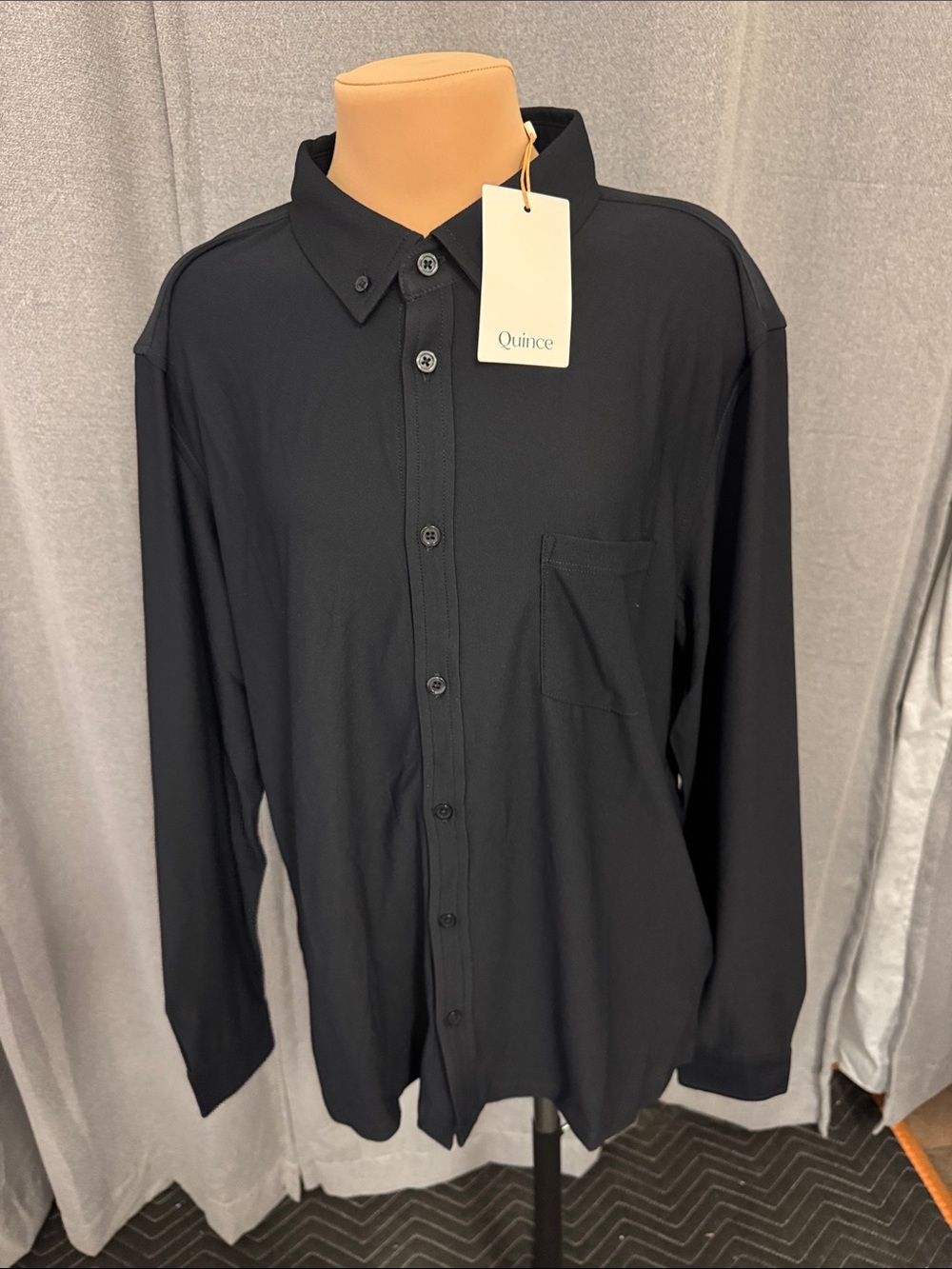 Quince Men's Black Long-Sleeve Button-Down Shirt